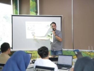 BLK Kota Tangerang Latih Puluhan Anak Muda Kuasai Pembuatan Chatbot Berbasis AI