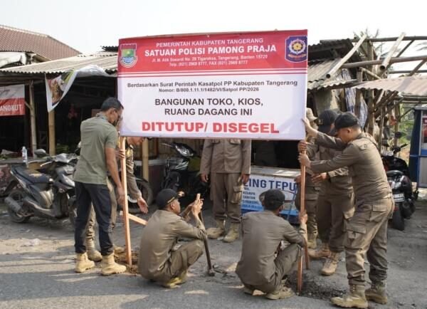 Lewati Tiga Surat Peringatan, 81 Bangunan di Eks TPPS Pasar Cisoka Akhirnya Dibongkar