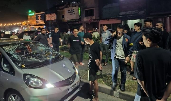 Polisi menyelidiki dugaan pengrusakan mobil Honda Jazz di Citra Raya, Cikupa, Kabupaten Tangerang, dengan memeriksa CCTV dan saksi.