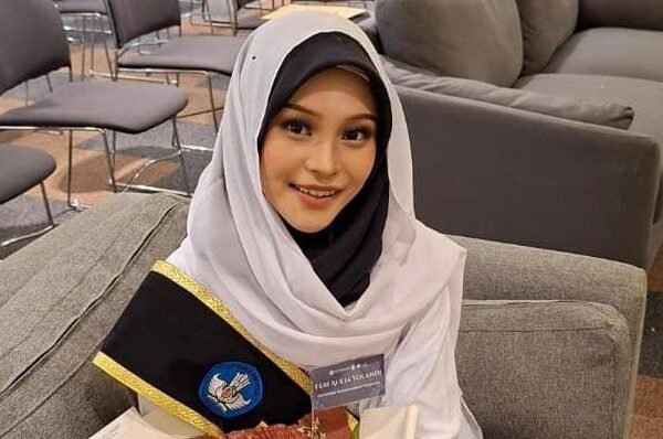 Mengenal Febi Aulia Yolandi, Mahasiswi UMT yang Menjadikan Bahasa sebagai Jalan Meraih Prestasi