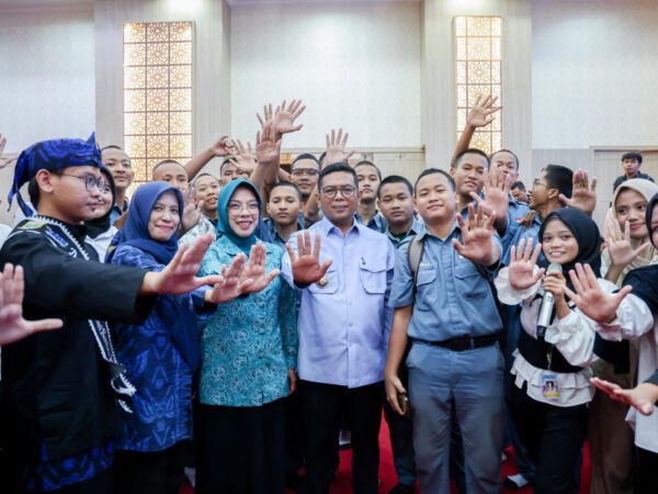 704 Anak Hadiri Peringatan HAN ke-42 di Banten, Andra Soni: Lindungi Anak, Bangun Masa Depan Bangsa
