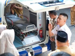 BPKH Salurkan Ambulans untuk Puskesmas Gunungkencana