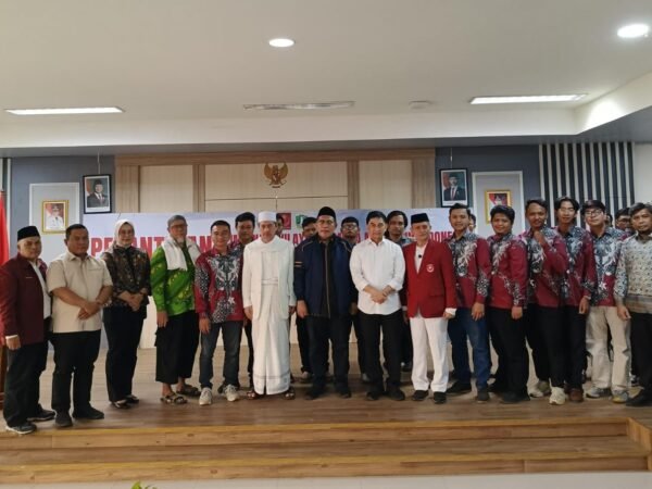 Pemuda Muslim Indonesia Banten Resmi Dilantik, Siap Jadi Mitra Strategis dan Mitra Kritis Pemprov