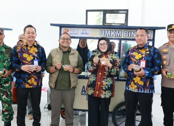 Intan Nurul Hikmah Dorong Perempuan Kepala Keluarga Bangun Usaha Mandiri Lewat Bantuan Gerobak