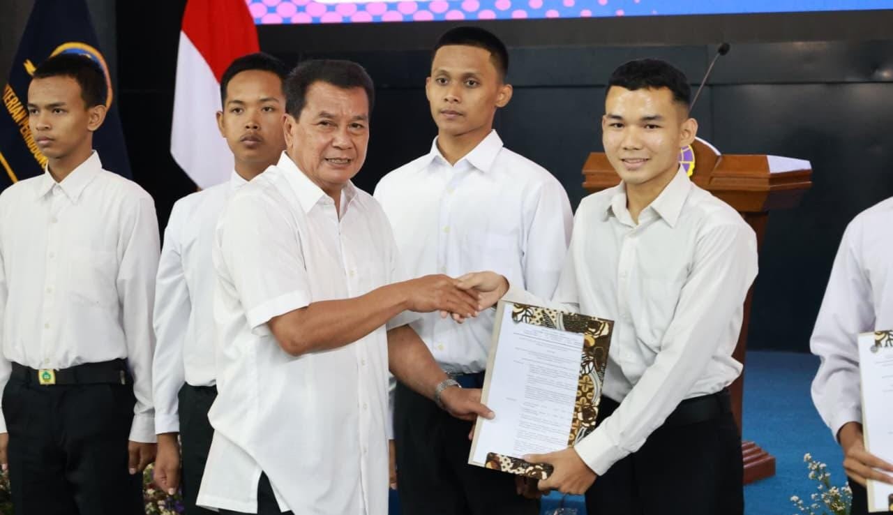 Pemkab Tangerang menjalin kerja sama beasiswa Tangerang Gemilang untuk membuka akses pendidikan vokasi bagi generasi muda.