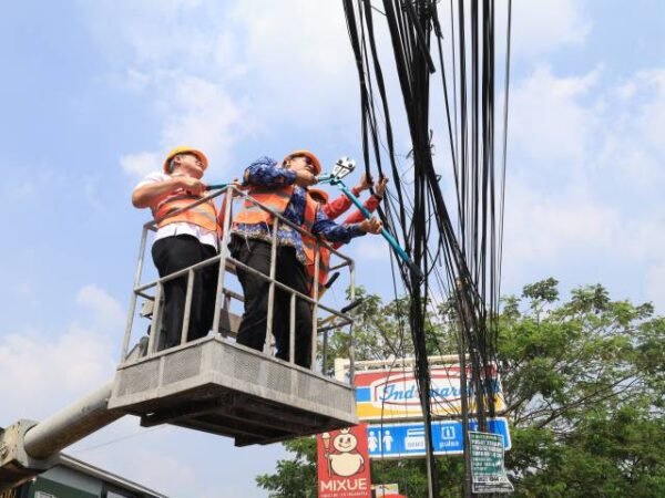 Pemkot Tangerang dan Pemprov Banten Kolaborasi Wujudkan Kota Lebih Aman Lewat Penataan Kabel Udara