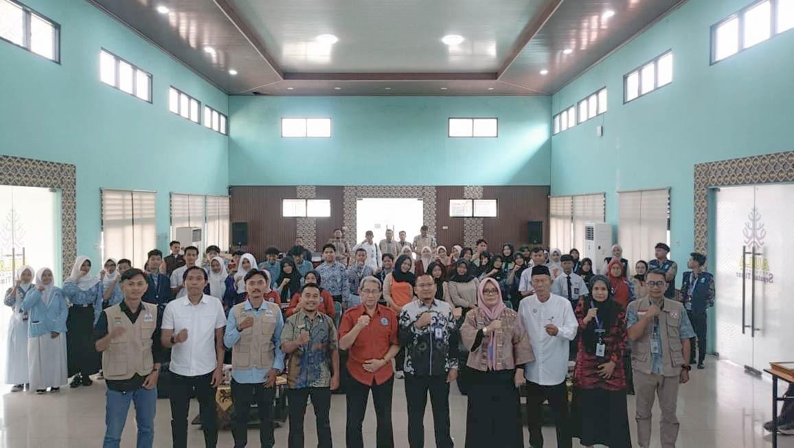 Kecamatan Sepatan Timur mengukuhkan Warga Peduli AIDS dan menggelar seminar anti narkoba serta HIV/AIDS bagi ratusan pelajar.
