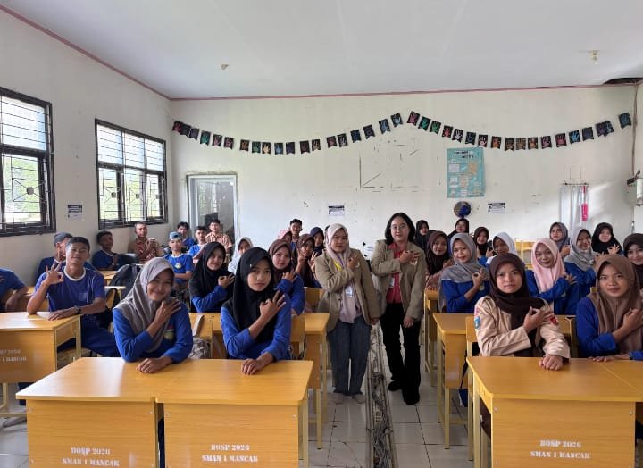 KKN-PPM UGM mengolah melinjo menjadi selai di Desa Sangiang, membuka peluang produk lokal bernilai ekonomi dan usaha bagi masyarakat.