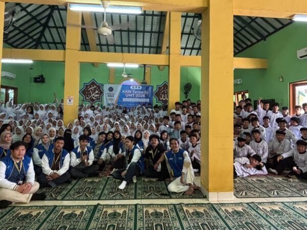 KKN UMT Kunciran Jaya Edukasi Siswa SMAN 9 Tangerang tentang Bahaya Kenakalan Remaja