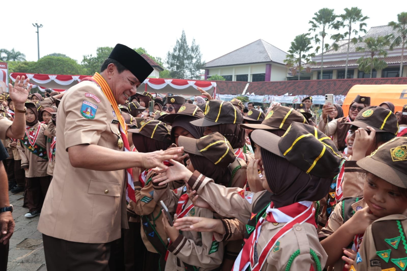 Bupati Tangerang Maesyal Rasyid menegaskan Pramuka berperan membentuk karakter dan mencetak pemimpin masa depan yang tangguh.