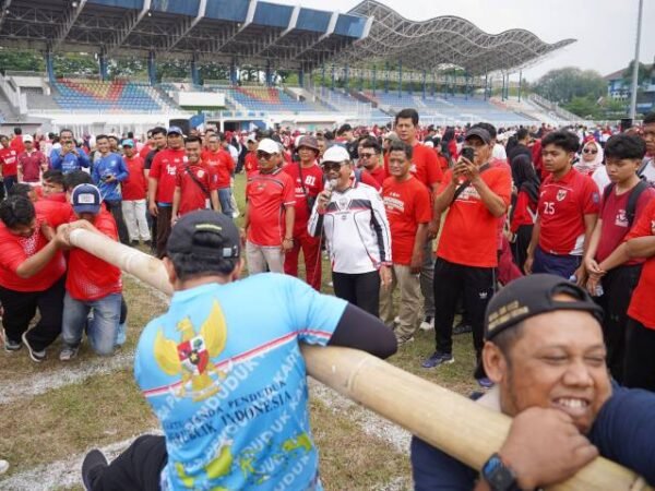 Meriahkan HUT ke-81 RI, Pemkot Tangerang Hidupkan Semangat Kebersamaan Lewat Lomba Rakyat