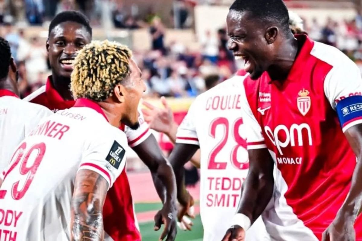 AS Monaco menang 2-0 atas Marseille di Ligue 1 2026/2027. Paris Brunner mencetak dua gol dan membawa Monaco ke puncak klasemen.