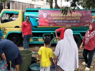 Abraham Garuda Laksono Dorong Politik Hadir di Tengah Warga: Dari Air Bersih hingga Kebebasan Beribadah