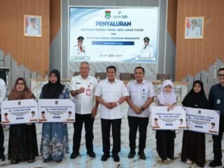 Bupati Maesyal Rasyid Salurkan Rp2,65 Miliar Bansos, Sasar Anak Yatim dan Perempuan Kepala Keluarga