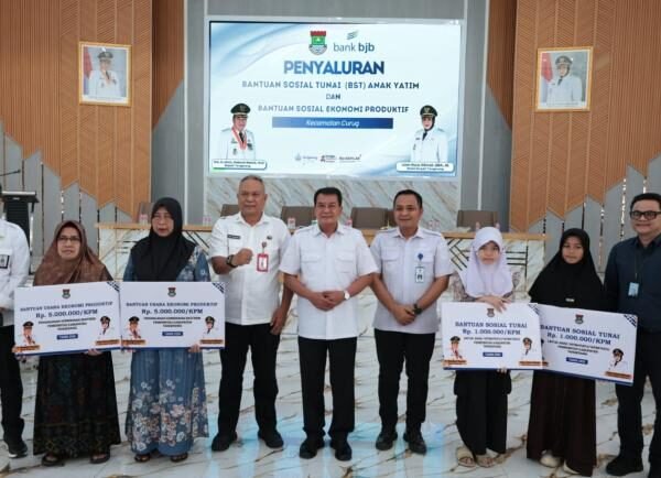 Bupati Maesyal Rasyid Salurkan Rp2,65 Miliar Bansos, Sasar Anak Yatim dan Perempuan Kepala Keluarga