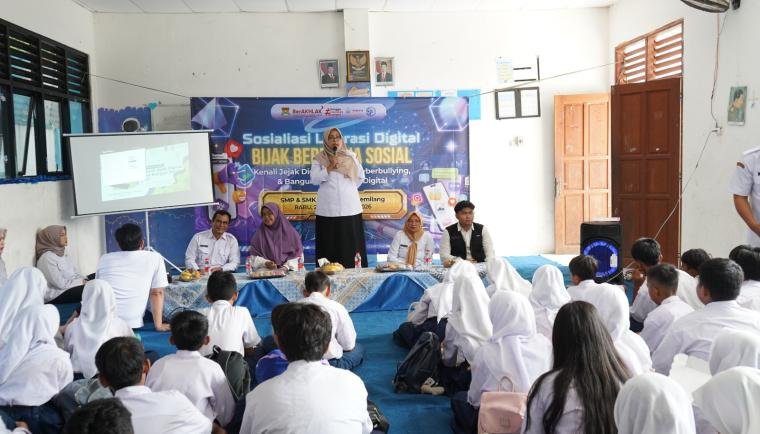 Diskominfo Kabupaten Tangerang edukasi pelajar bijak bermedia sosial melalui konsep SARING untuk menghadapi era digital.