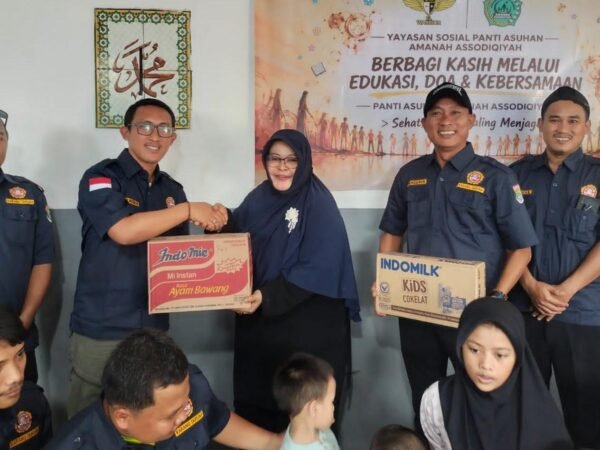 Karang Taruna Rajeg Berbagi, 70 Anak Yatim Piatu Terima Bantuan di Bulan Bakti ke-66
