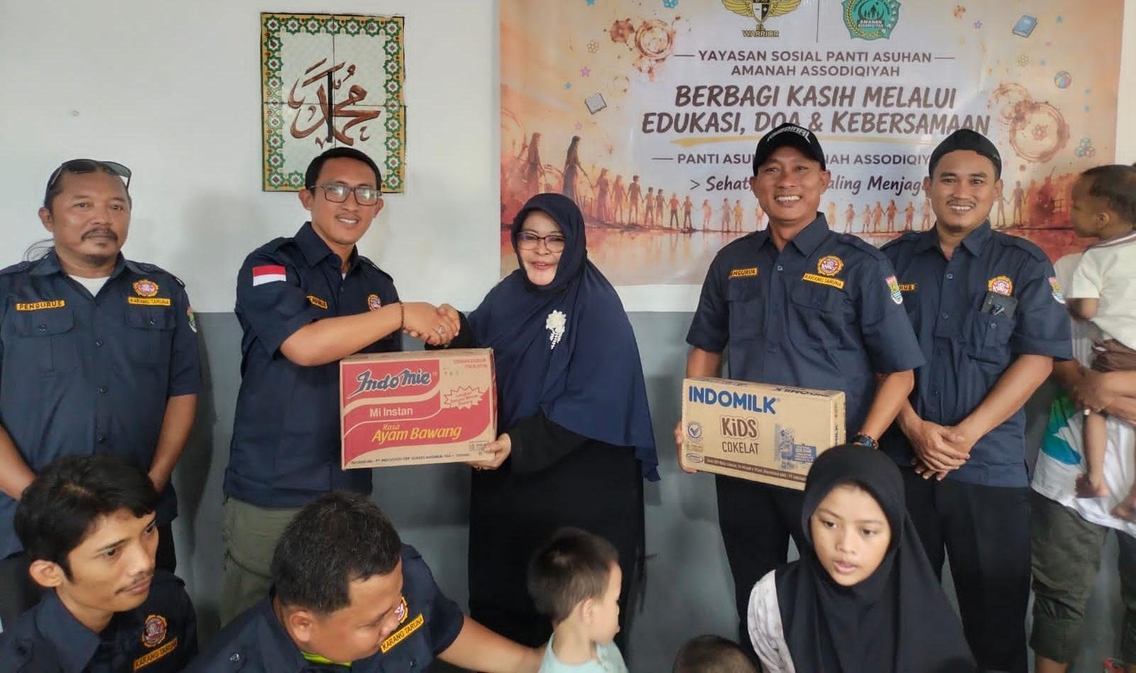 Karang Taruna Rajeg menggelar bakti sosial dalam Bulan Bakti ke-66 dan memberikan bantuan kepada 70 anak yatim piatu.