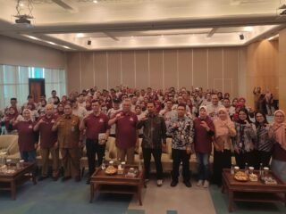 Lurah Jadi Wajah Pemerintahan, Wali Kota Tangsel Tekankan Pentingnya Integritas