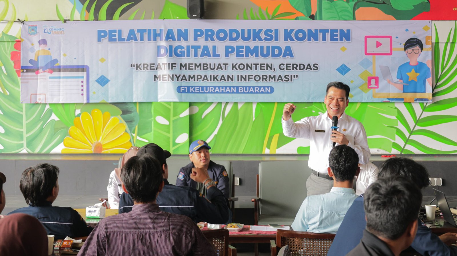 Pelatihan konten digital di Buaran mendorong pemuda Tangsel meningkatkan literasi teknologi dan kemampuan memanfaatkan media digital.