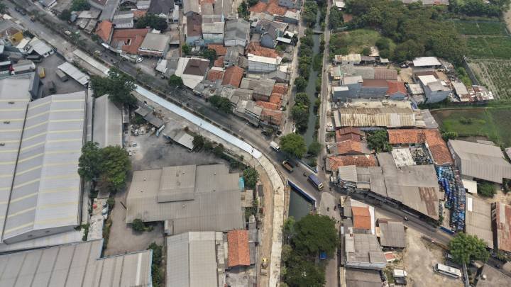 Pemkot Tangerang menuntaskan empat proyek perbaikan jalan yang mendukung kelancaran mobilitas warga di sejumlah wilayah.
