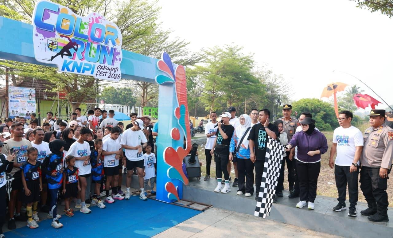 HUT ke-34 Kecamatan Pakuhaji dimeriahkan Color Run KNPI dan Liga Santri U-15 serta U-23 untuk memperkuat kebersamaan dan membina atlet muda.