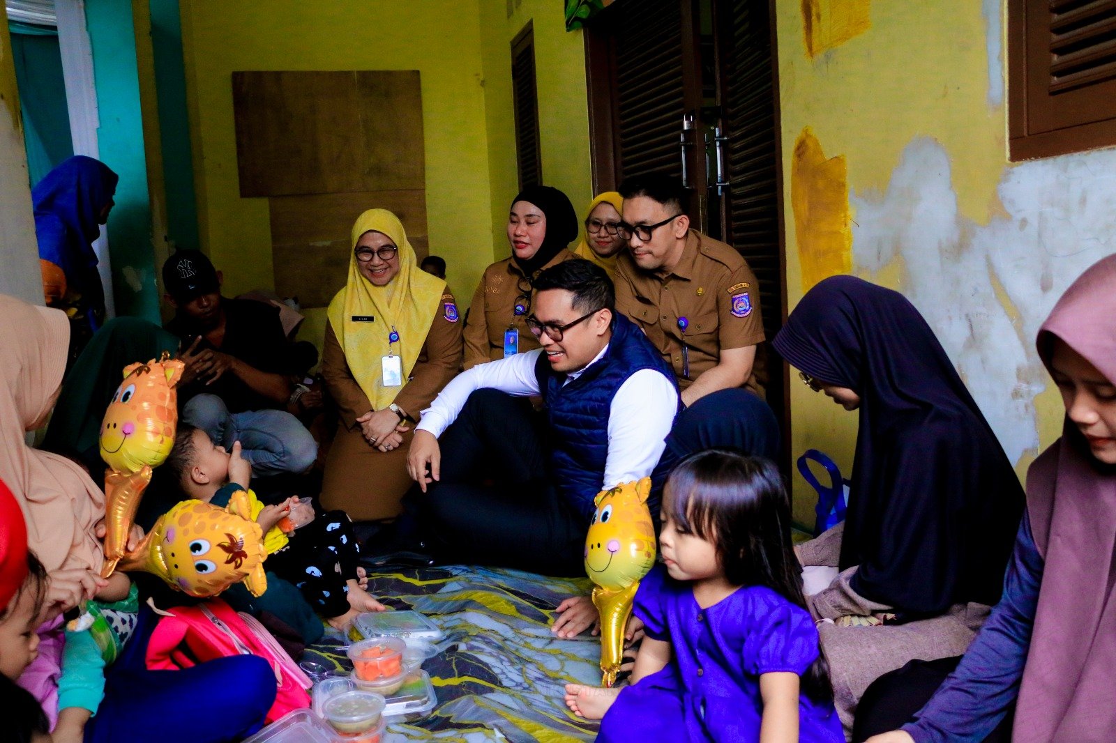 Pemkot Tangsel memperkuat penanganan stunting melalui Pos Gizi di seluruh kecamatan, dengan edukasi dan pemenuhan gizi ibu serta anak.