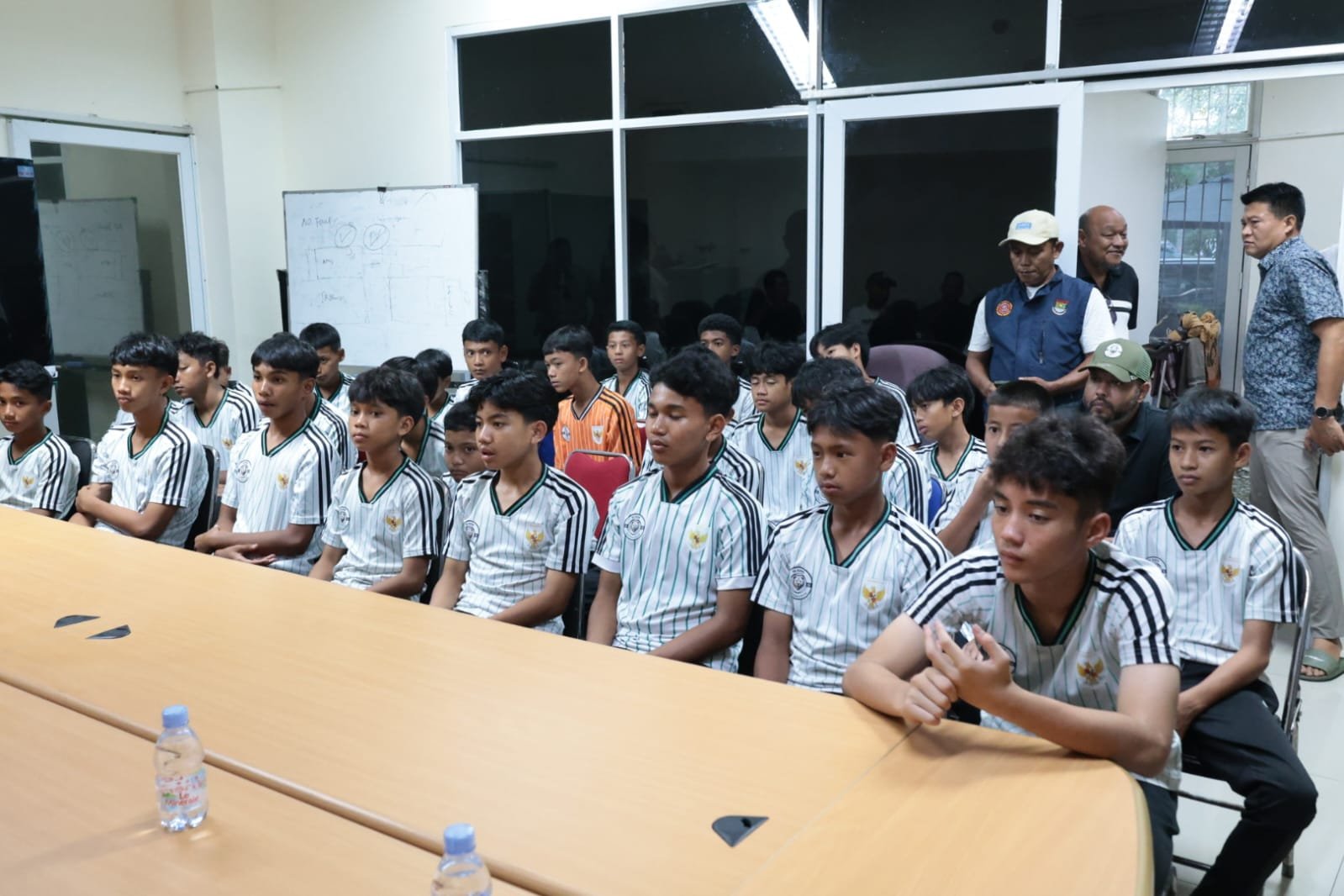 Perjalanan Elzeds FC Kabupaten Tangerang menuju Liga Soeratin seri nasional dimulai dari Piala Bupati hingga juara Banten.