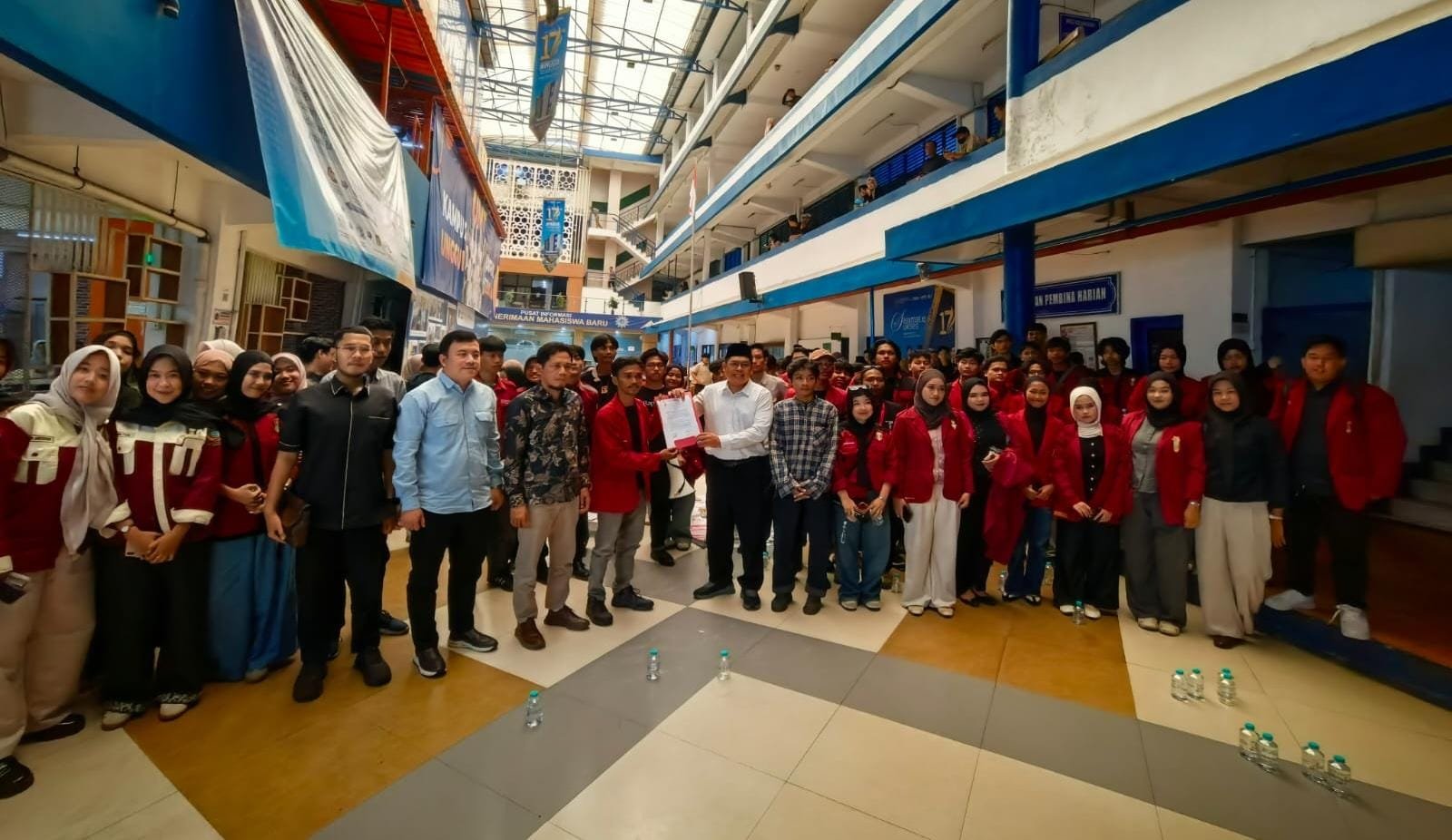 Didemo mahasiswa, Rektor UMT berjanji mengevaluasi pelayanan kampus, regulasi kemahasiswaan, mekanisme anggaran, dan birokrasi organisasi mahasiswa.