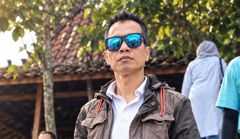 Stoikisme mengajarkan kita mengendalikan diri, menyaring informasi, dan mengabaikan hal yang tak perlu agar tetap merdeka dalam berpikir.