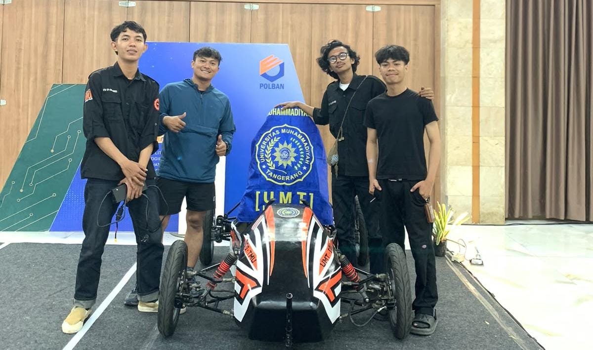 Mobil listrik karya mahasiswa UMT meraih Juara 2 KMLI XIV 2026 kategori Endurance berkat efisiensi energi dan inovasi teknologi.