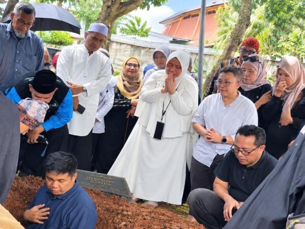 Berita Duka: Nyak Cut Farsiah Berpulang, Istri Pejuang Amran Zamzami Dikenang karena Kebaikan dan Kesederhanaannya