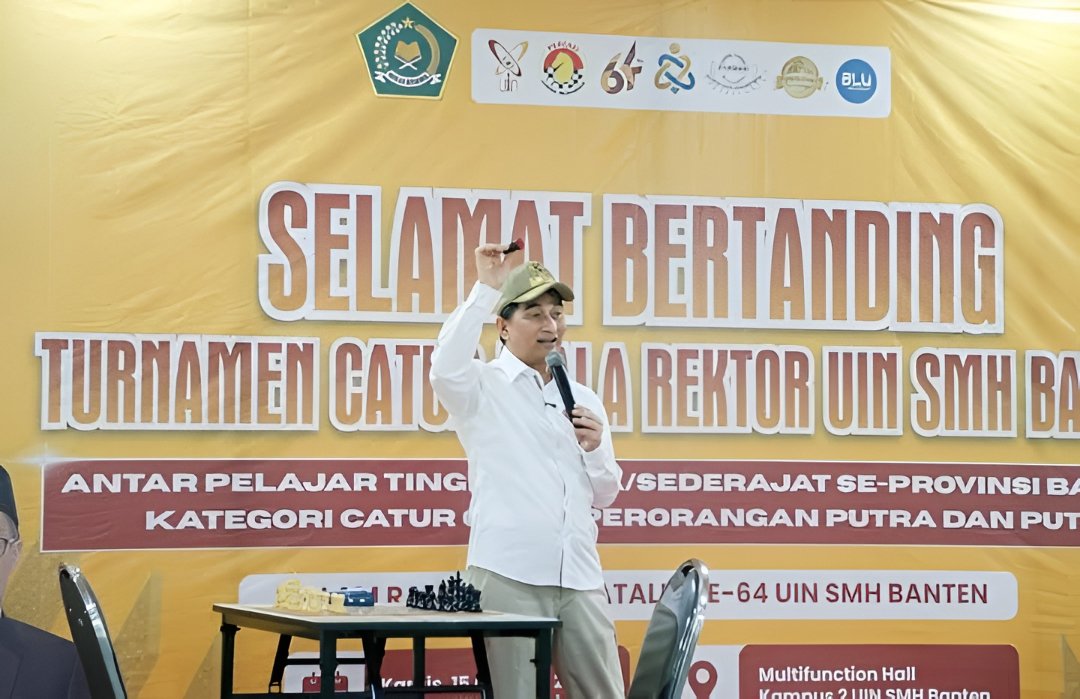 Wagub Banten Dimyati Natakusumah membuka Turnamen Catur Piala Rektor UIN SMH Banten untuk memeriahkan Dies Natalis ke-64.