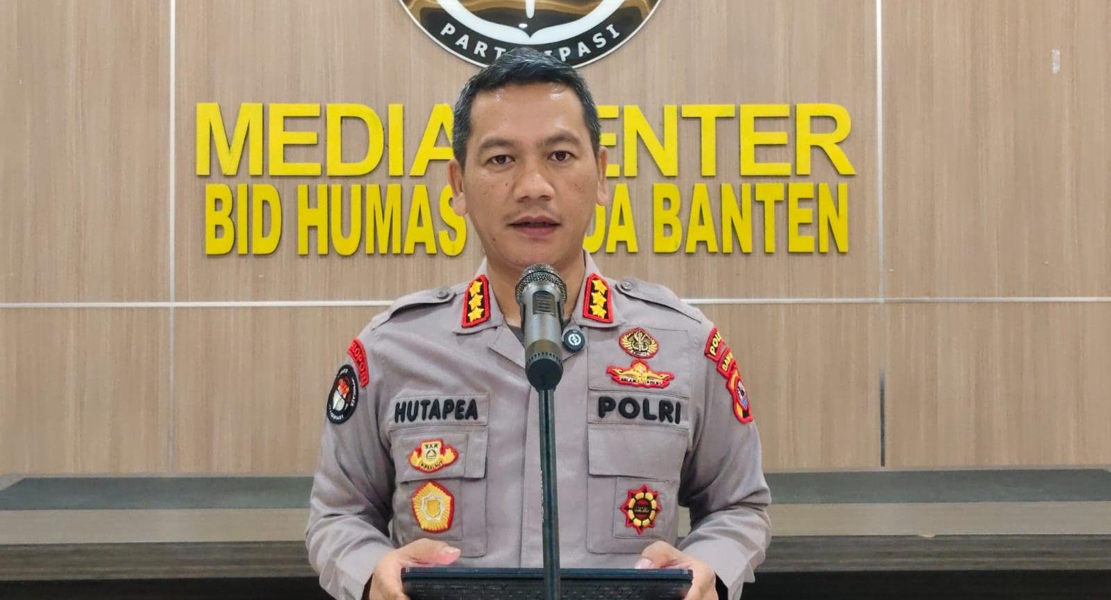 Brigjen Pol Hendra Kurniawan resmi ditunjuk sebagai Kapolda Banten menggantikan Irjen Hengki yang mendapat tugas baru.