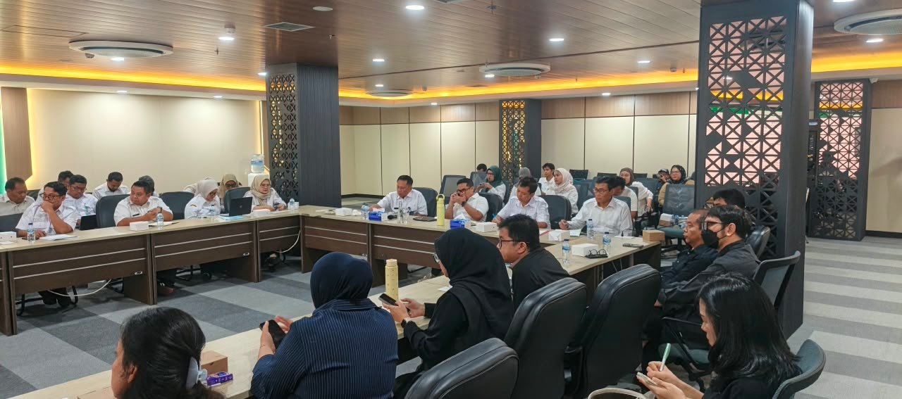 Jumlah warga Serpong Lagoon yang mengalami muntah dan diare mencapai 176 orang, dengan 30 kasus baru dalam sepekan terakhir.