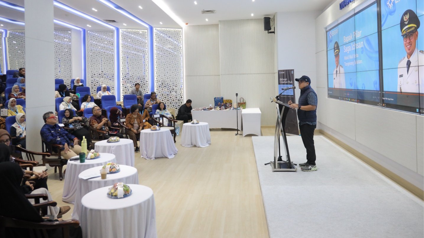 Pilar Saga mendorong pelaku kriya Tangsel memperkuat branding dan identitas produk agar mampu menjangkau pasar yang lebih luas.