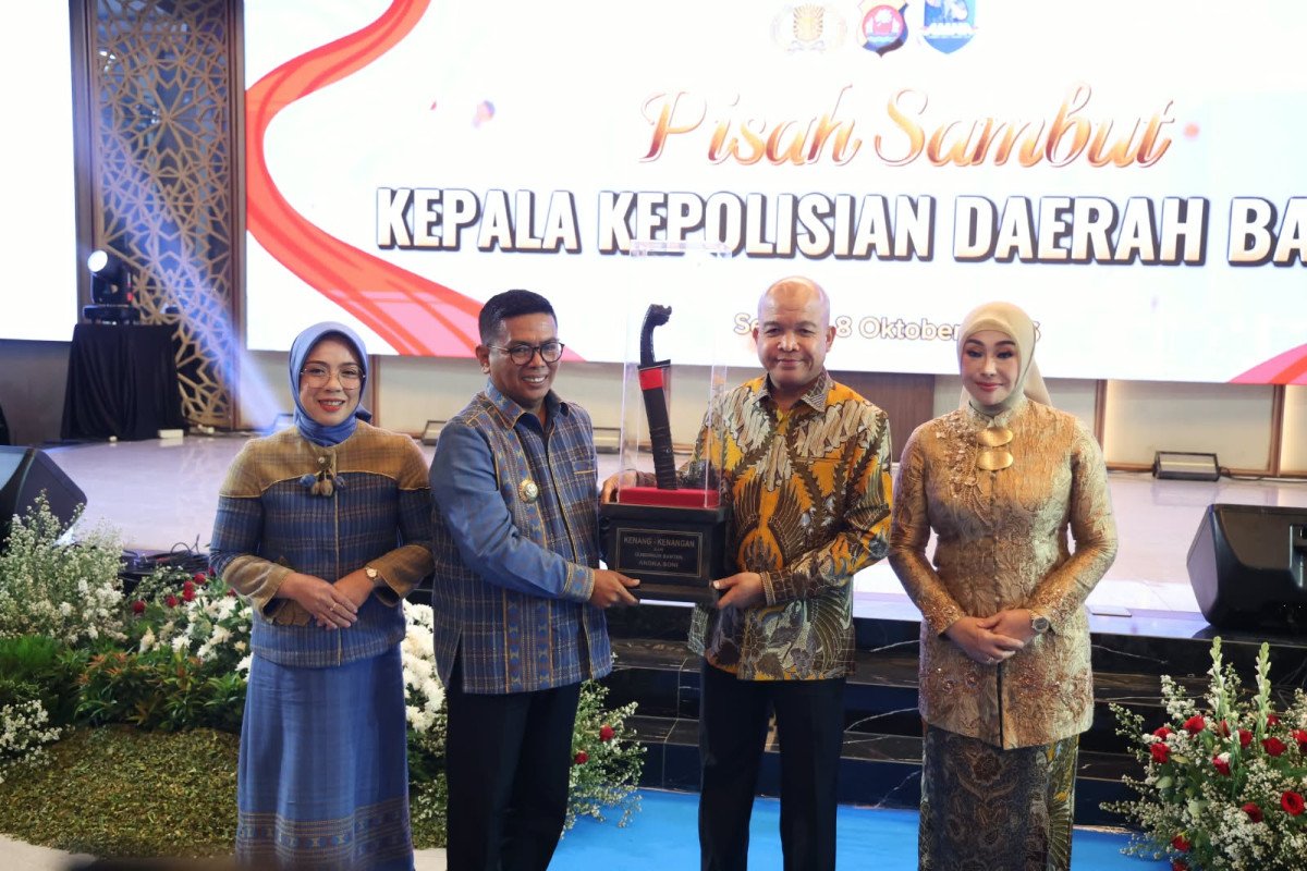Andra Soni mengenang kolaborasi dengan Irjen Pol. Hengki dalam pisah sambut Kapolda Banten dan menegaskan pentingnya sinergi.