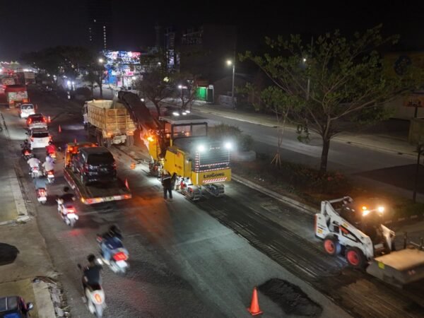 Jalan Rawa Buntu Tangsel Diperbaiki, Dua Titik Beton Rusak Jadi Prioritas